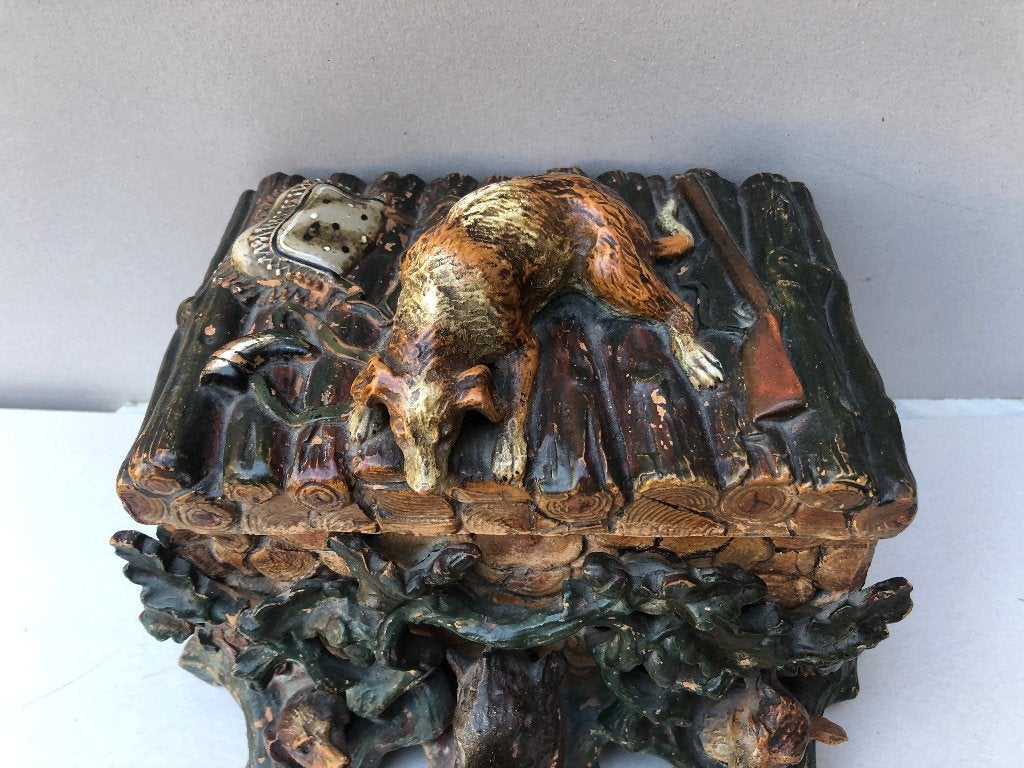 Tabak Majolica sier doos van Hugo Lonitz (1880-1900), Ophalen