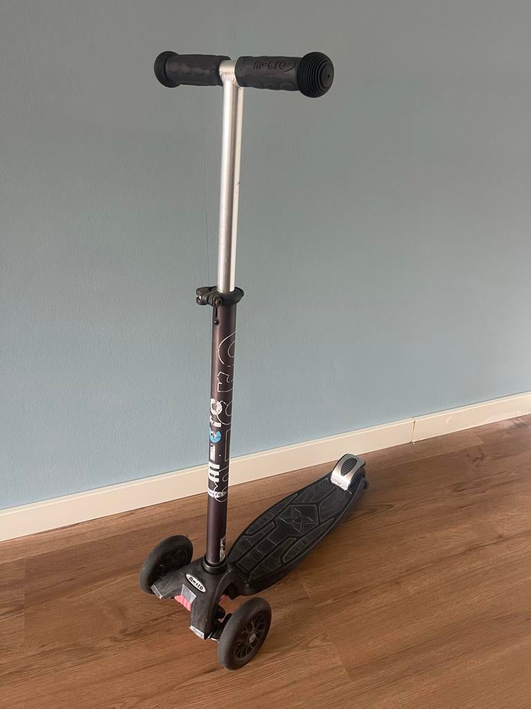 Micro (Maxi) X Kick zwarte step, Fietsen en Brommers, Steps, Ophalen of Verzenden, Gebruikt, Gewone step