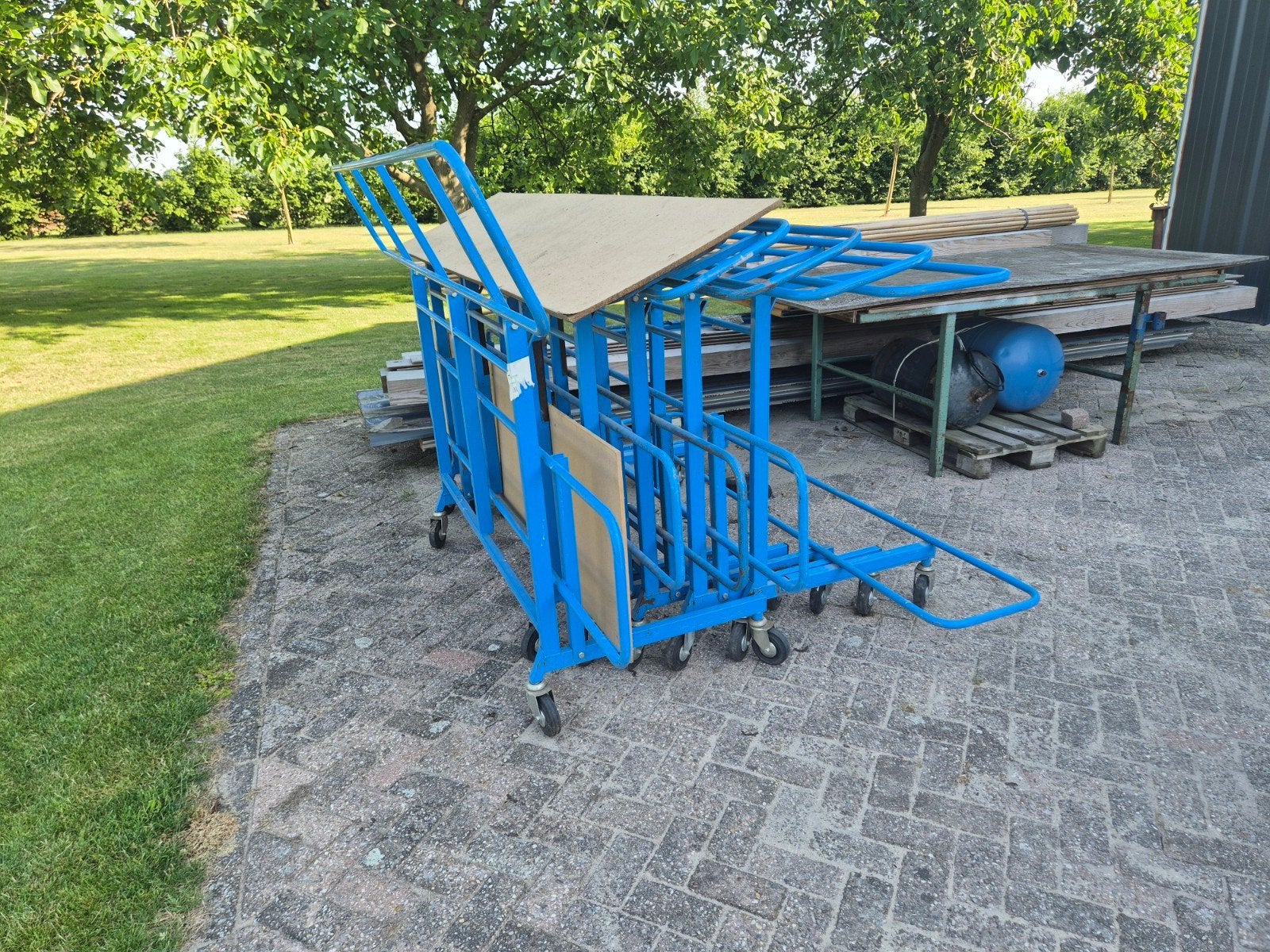 Meubelkar / Werkplaatskar met 4 zwenkwielen, Doe-het-zelf en Verbouw, Transportwagens, 100 liter of meer, Ophalen, Gebruikt, Transportkar
