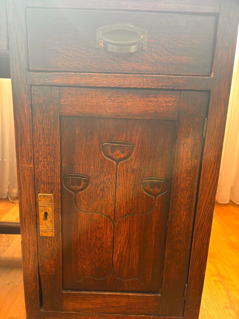Oud bureau met leren blad, Ophalen