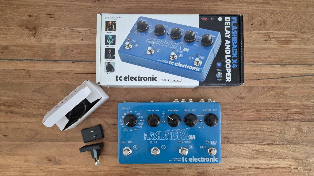 TC Electronic Flashback Delay X4 - Zo goed als nieuw, Muziek en Instrumenten, Ophalen of Verzenden, Zo goed als nieuw, Delay of Echo