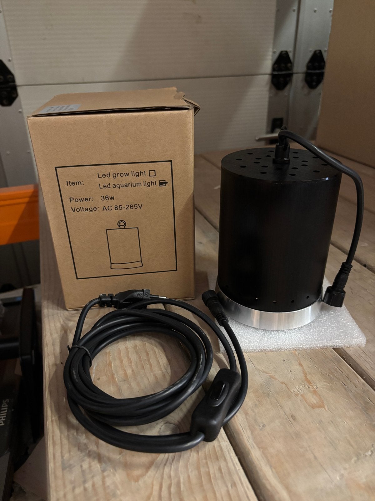 Led lamp wit met rood 36W - marine - 108 stuks beschikbaar, Dieren en Toebehoren, Vissen | Aquaria en Toebehoren, Ophalen of Verzenden