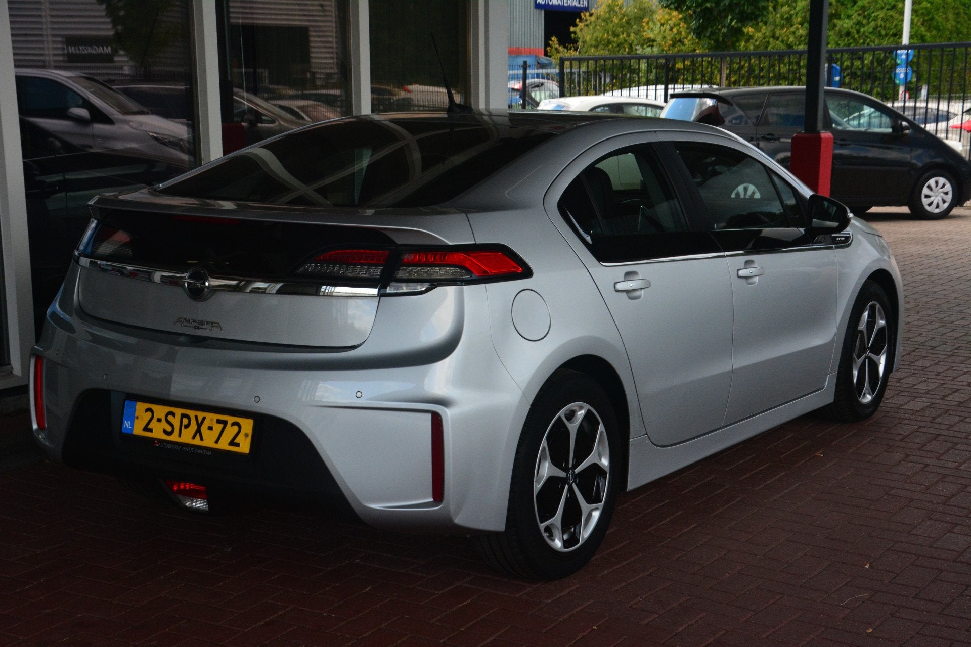 Opel Ampera 1.4 Nederlandse auto 129404 NAP accu is goed act, Euro 5, 1398 cc, 4 cilinders, 4 stoelen