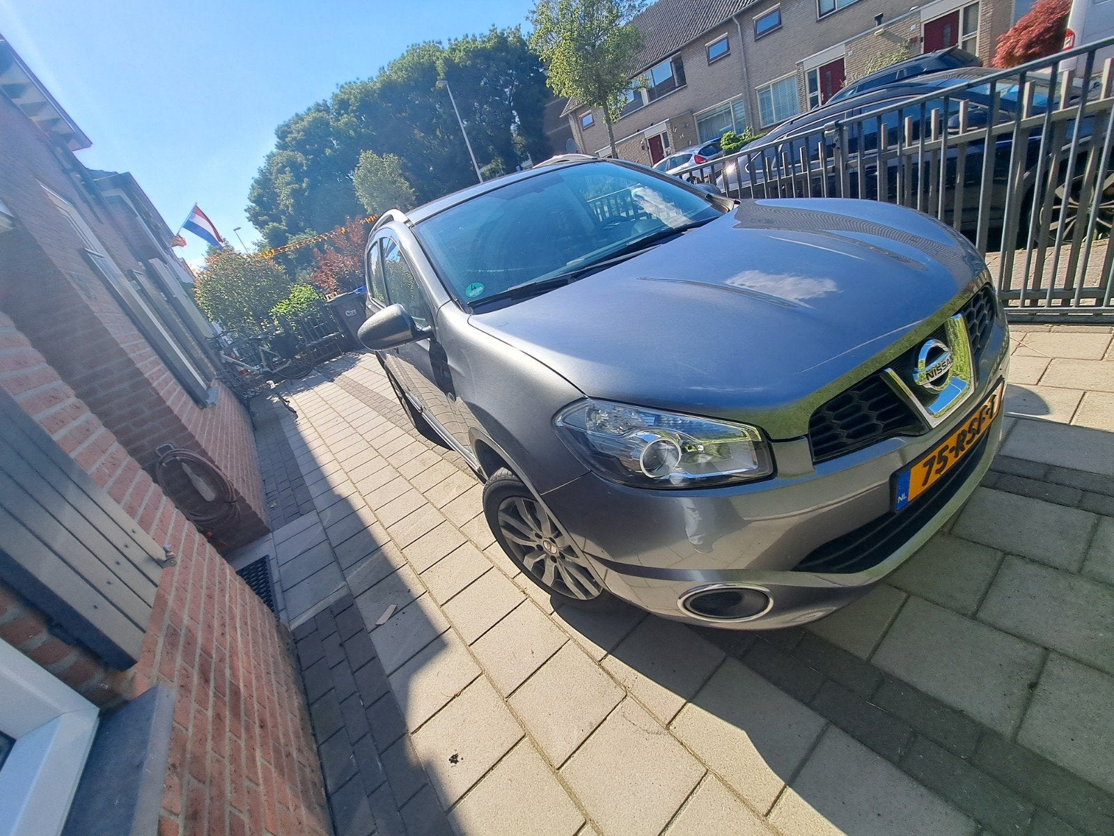 Nissan Qashqai 1.6 2WD 2011 Grijs, Voorwielaandrijving, 662 kg, 4 cilinders, 1200 kg
