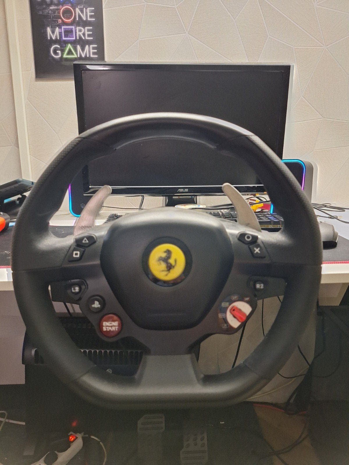 Thrustmaster t80 ferrari racestuur, Spelcomputers en Games, Ophalen of Verzenden, Zo goed als nieuw, Stuur of Pedalen, PlayStation 4