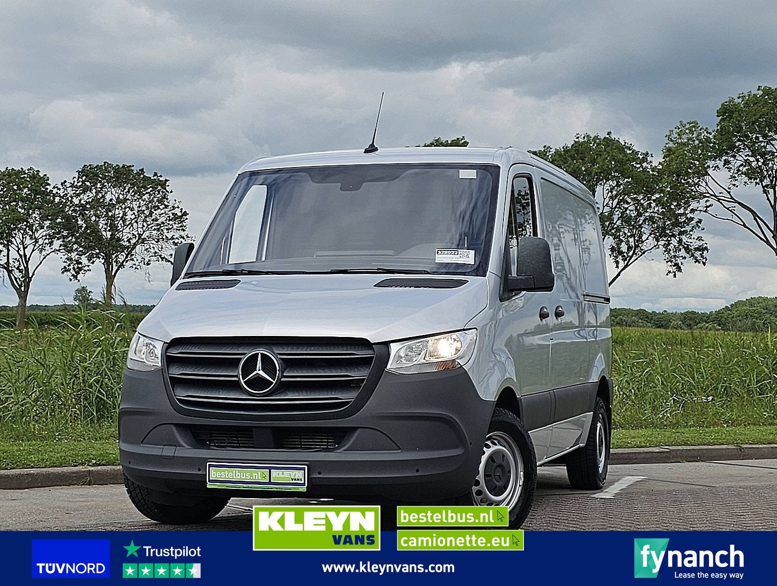 MERCEDES-BENZ SPRINTER 311 l1h1 2xzijdeur mbux!, Auto's, Gebruikt, Bedrijf, Zilver of Grijs, Te koop