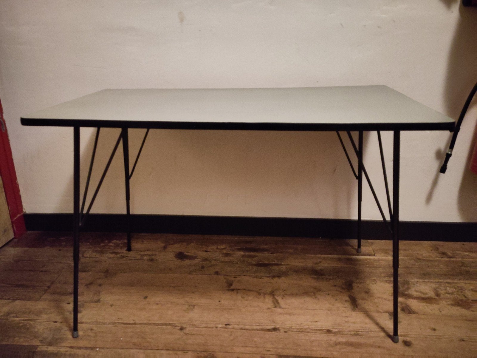 Tafel, eettafel, keukentafel. Retro, Vintage, Design. Grijs, Ophalen, Gebruikt, 100 tot 150 cm, Grenenhout