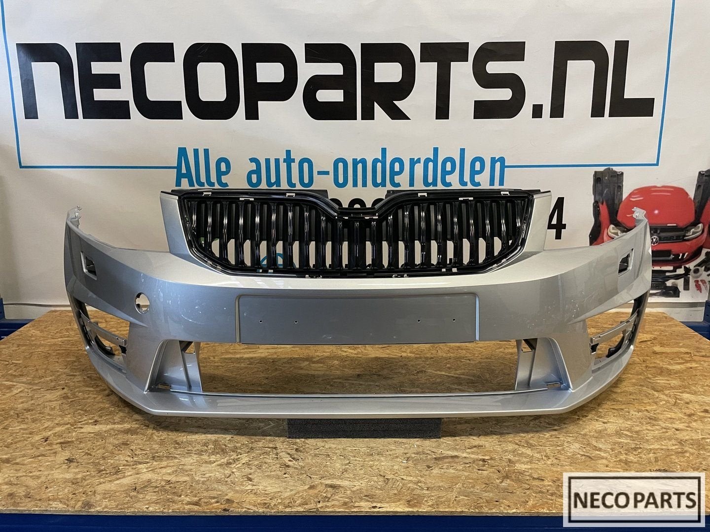 BUMPER SKODA OCTAVIA RS VRS VOORBUMPER ORIGINEEL 5E0807221F, Gebruikt, -, -, Ophalen of Verzenden