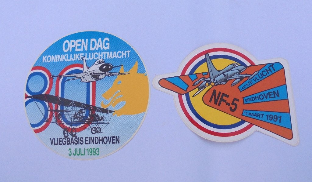 Oude militaire stickers Luchtmacht  NF-5 en F-16 Eindhoven., Ophalen of Verzenden, Luchtmacht, Nederland, Overige typen