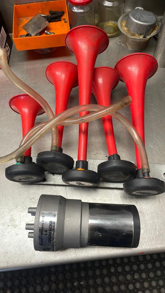Wolo Model 425 La Cucaracha Luchttoeter Set, Ophalen of Verzenden, Gebruikt