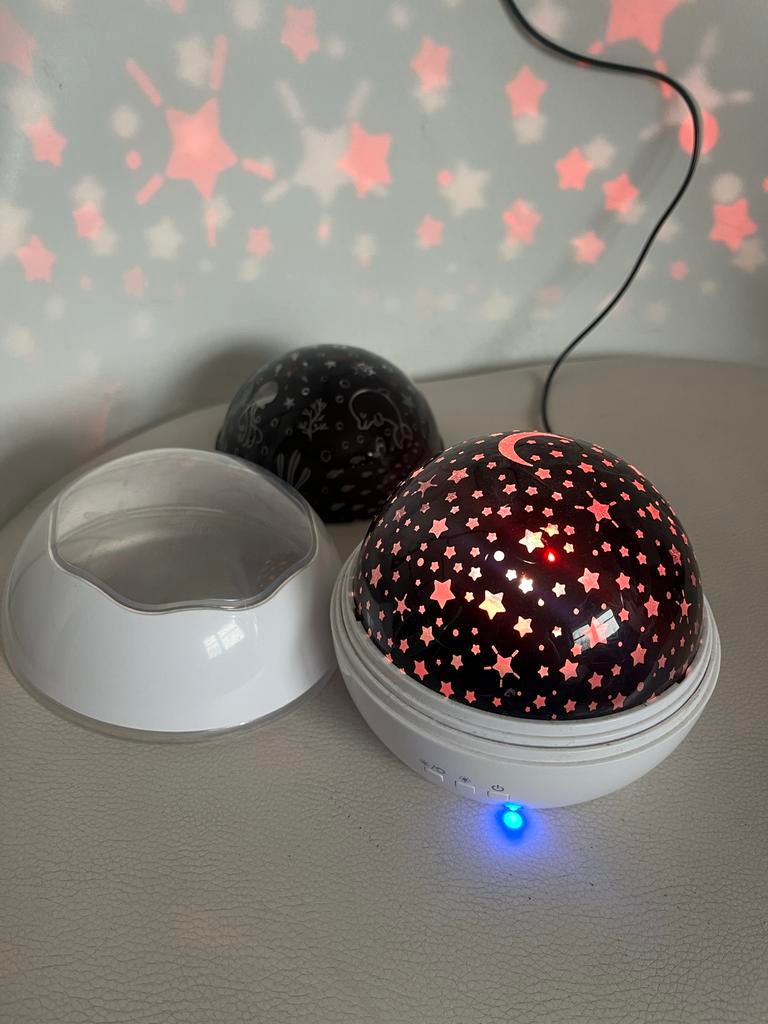 Sterren projector nachtlampje, Ophalen, Zo goed als nieuw, Kunststof, Minder dan 100 cm