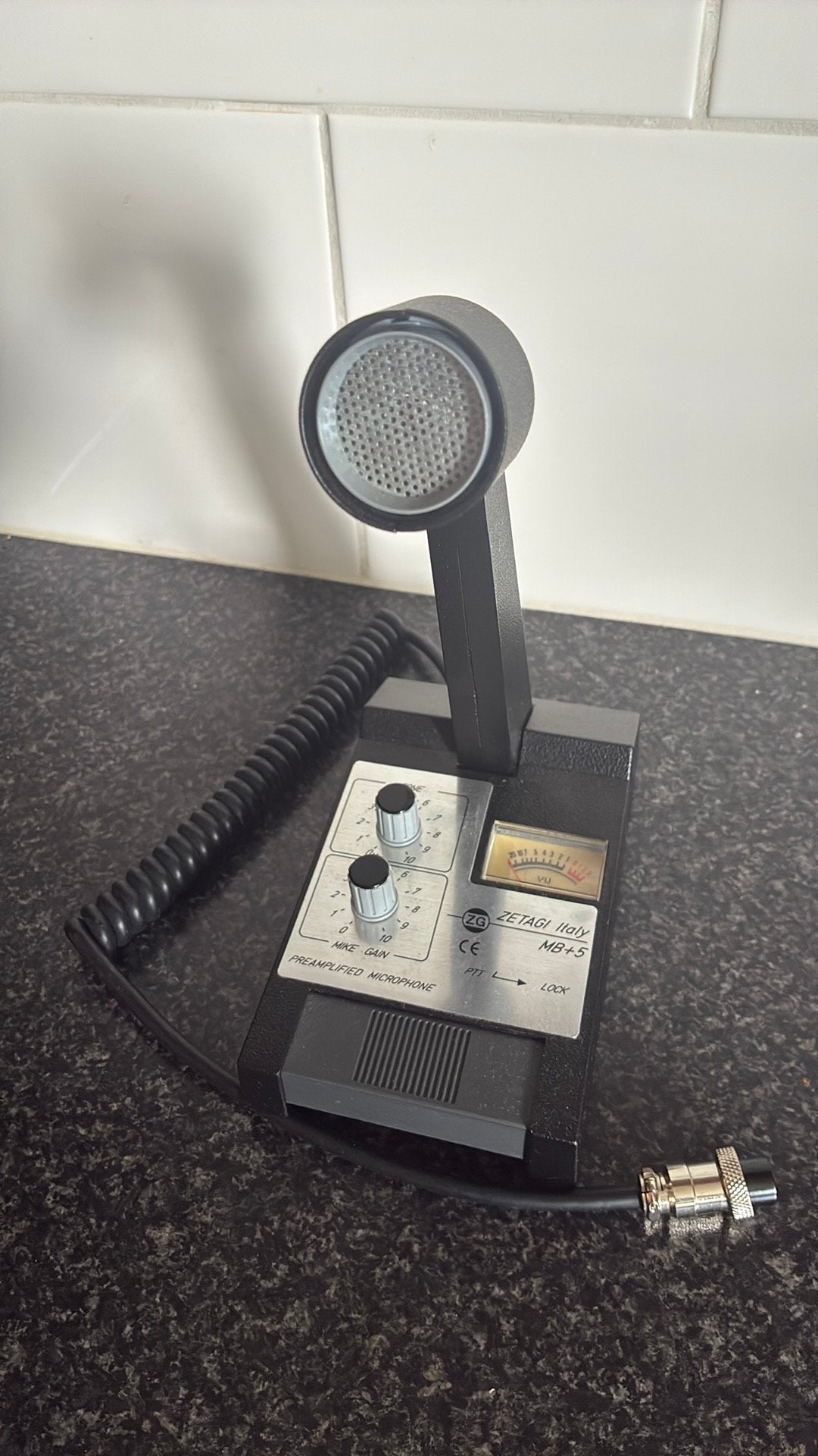 Zetagi mb+5 geplugd voor crt-6900, Ophalen of Verzenden, Zo goed als nieuw