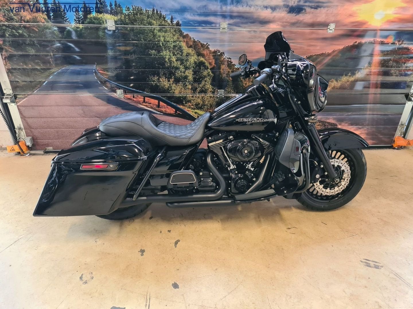 HARLEY-DAVIDSON FLHX BTW STREET GLIDE LOOK FLHTCU (bj 2010), Motoren, Motoren | Harley-Davidson, 2 cilinders, HARLEY-DAVIDSON