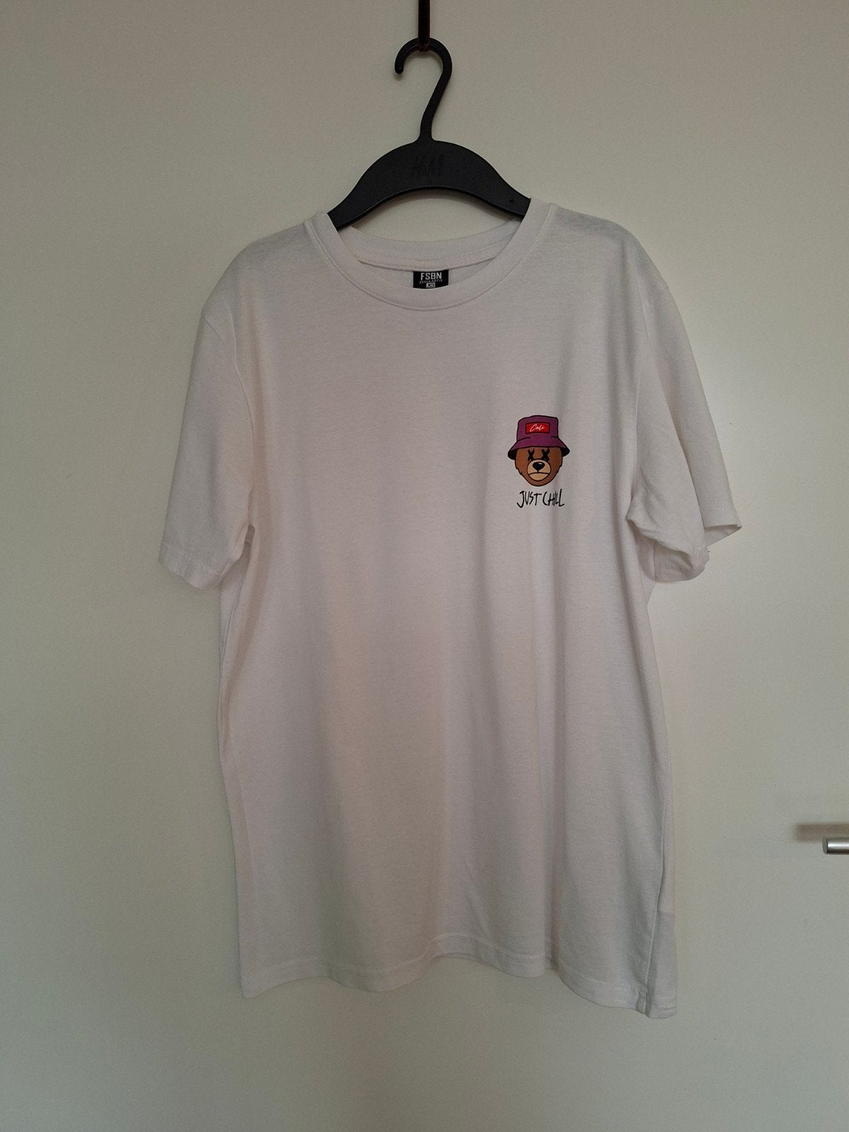 Leuk wit t-shirt met beer maat XS z.g.a.n., Wit, FSBN, Ophalen of Verzenden, Zo goed als nieuw
