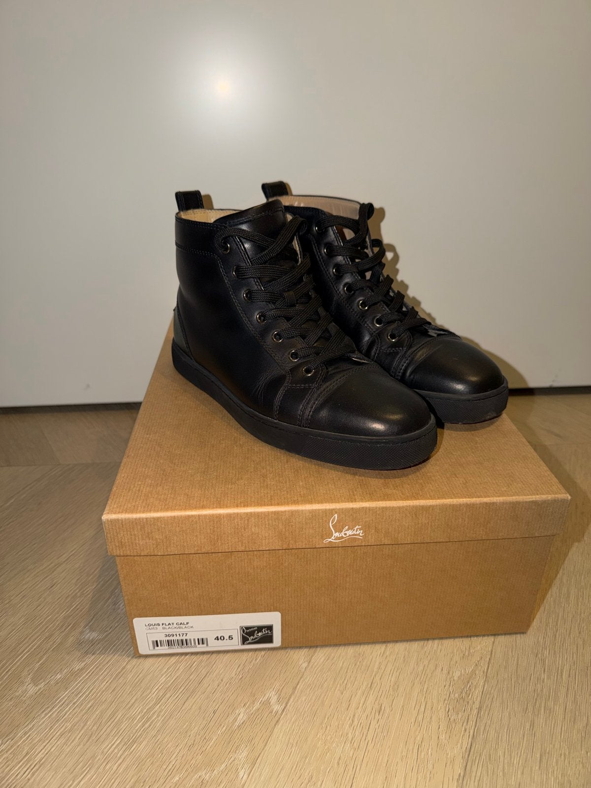 Christian Louboutin sneakers zwart maat 40.5 (valt als 41.5), Ophalen of Verzenden, Zo goed als nieuw, Zwart, Sneakers of Gympen