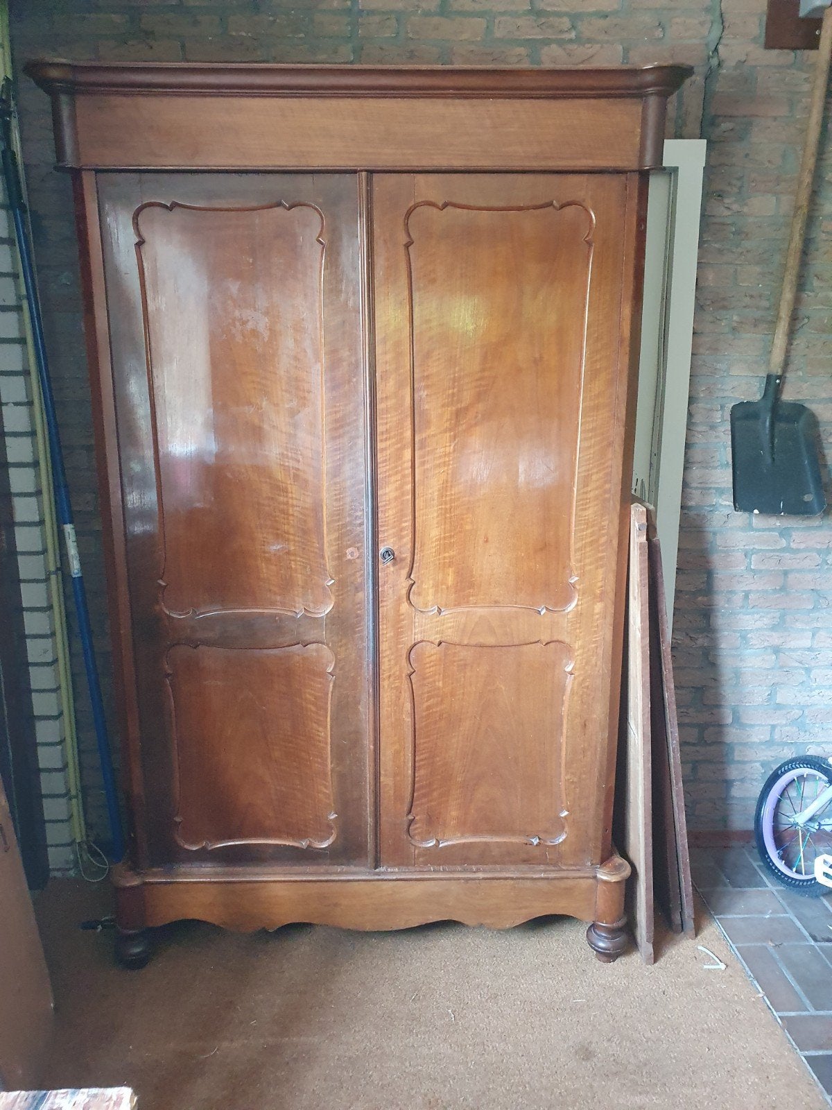 Antieke kledingkast - 125x50x215 cm - Zeer netjes, Antiek en Kunst, Antiek | Meubels | Kasten, Ophalen
