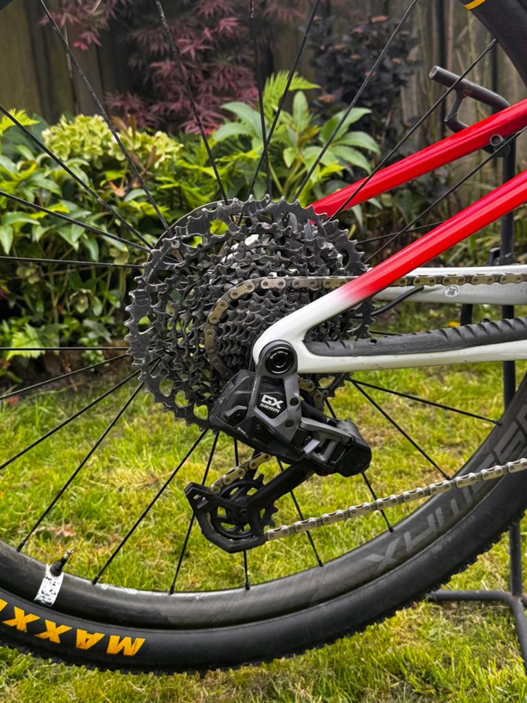 Mondraker F -podium R maat M, Overige merken, Ophalen of Verzenden, Zo goed als nieuw, Schijfrem