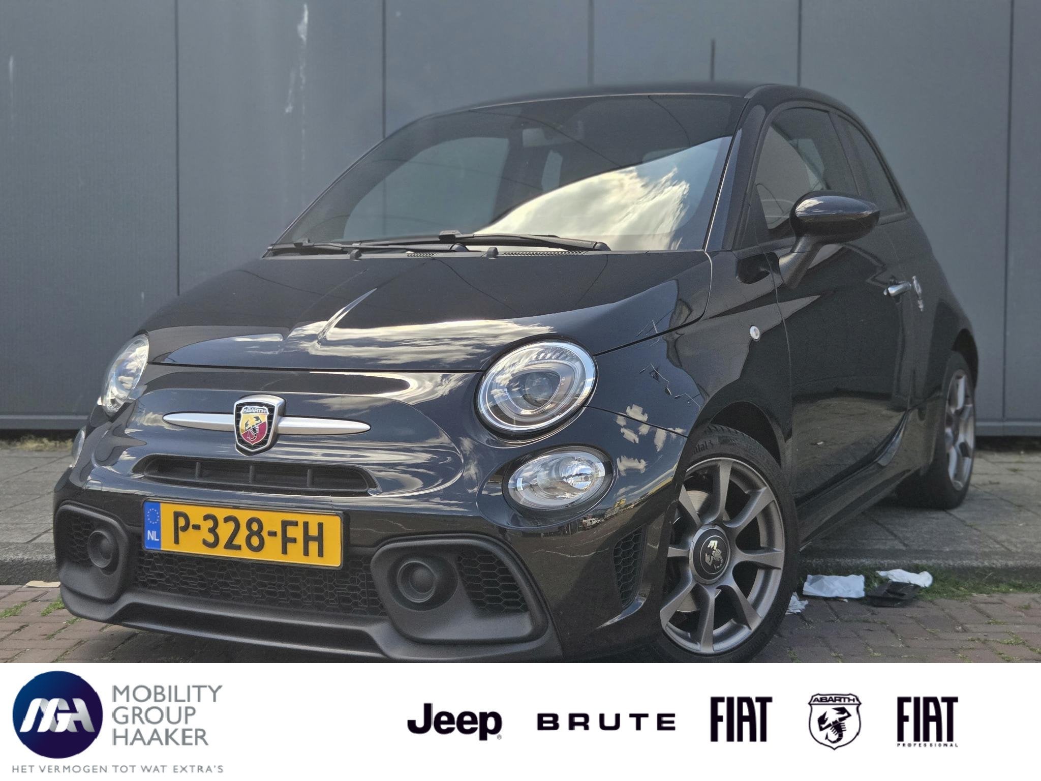 Fiat 500 1.4 T-Jet Abarth 595 70th Anniversary | Bluetooth |, Auto's, Fiat, Bedrijf, Te koop, ABS, Airbags, Alarm, Bluetooth, Boordcomputer