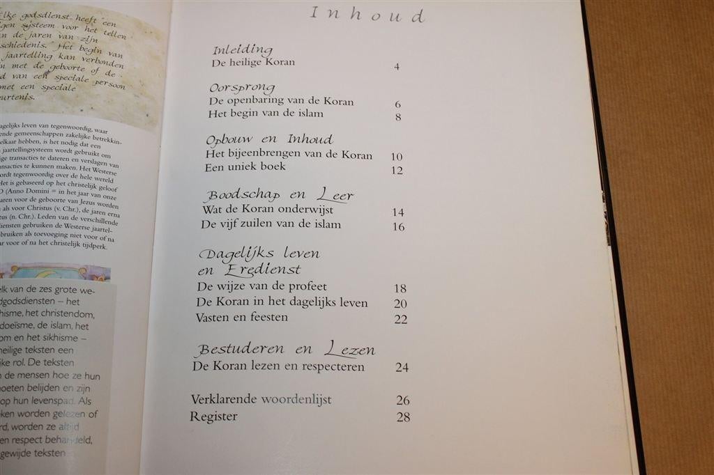 De Koran en de Islam — Heilige Teksten Kinderboek, Ophalen of Verzenden, Gelezen, Islam