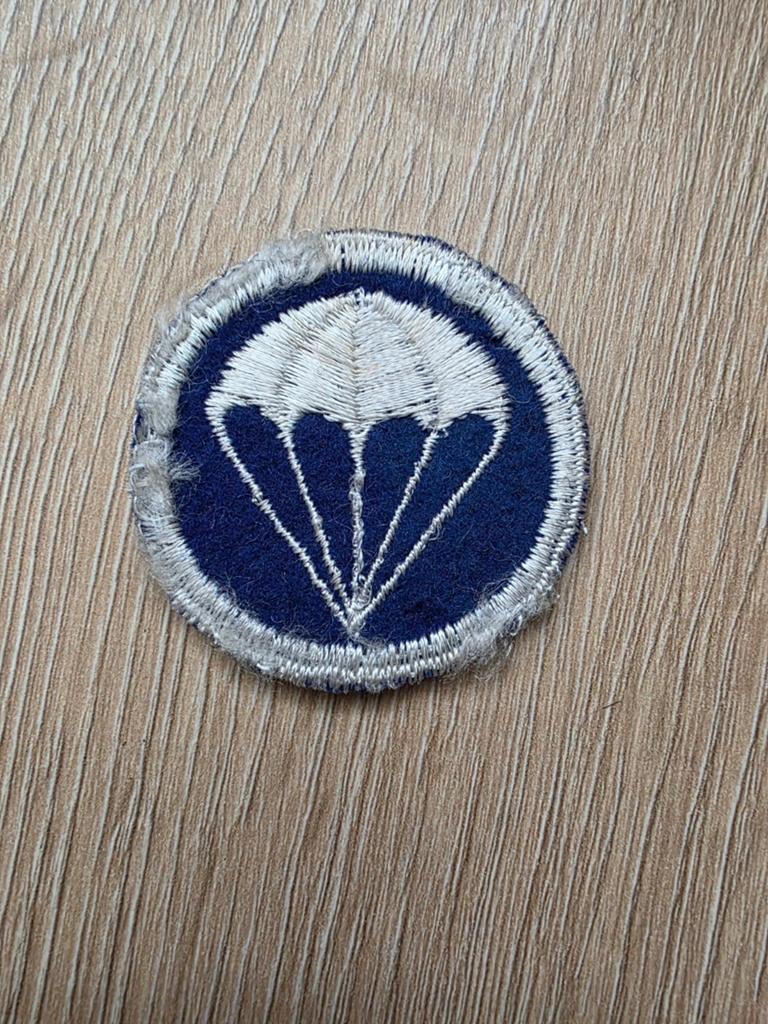 US WW2 Paratrooper Airborne Infantry cap patch early wool, Ophalen of Verzenden, Amerika, Embleem of Badge