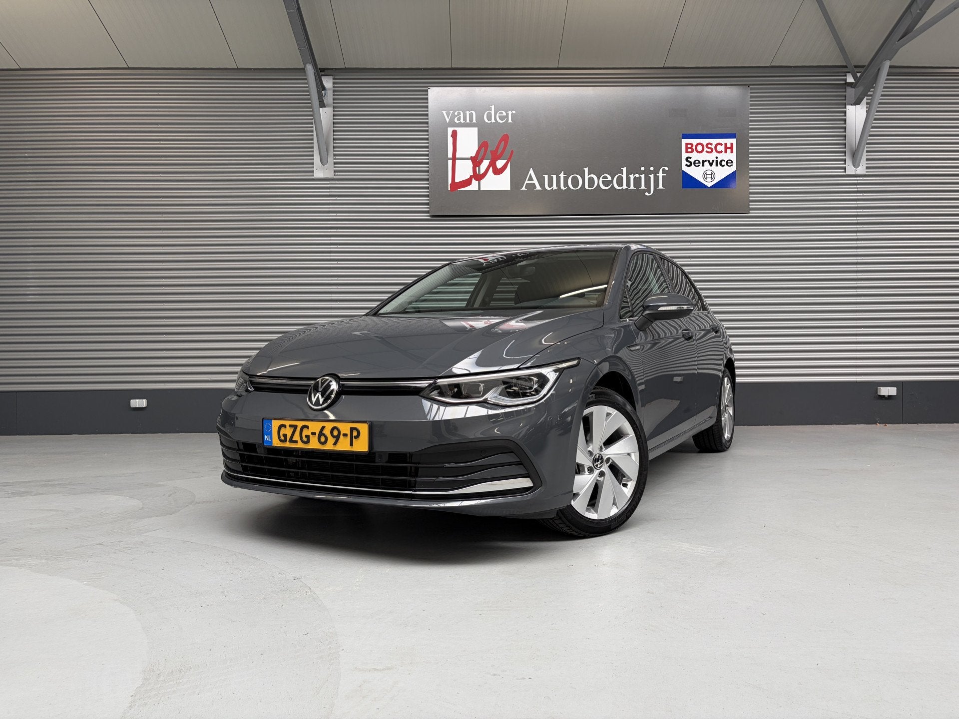 Volkswagen Golf 1.5 eTSI STYLE/IQ LIGHT/STOEL MEM/PDC/17 INC, Auto's, 4 cilinders, Alcantara, Bedrijf, Grijs