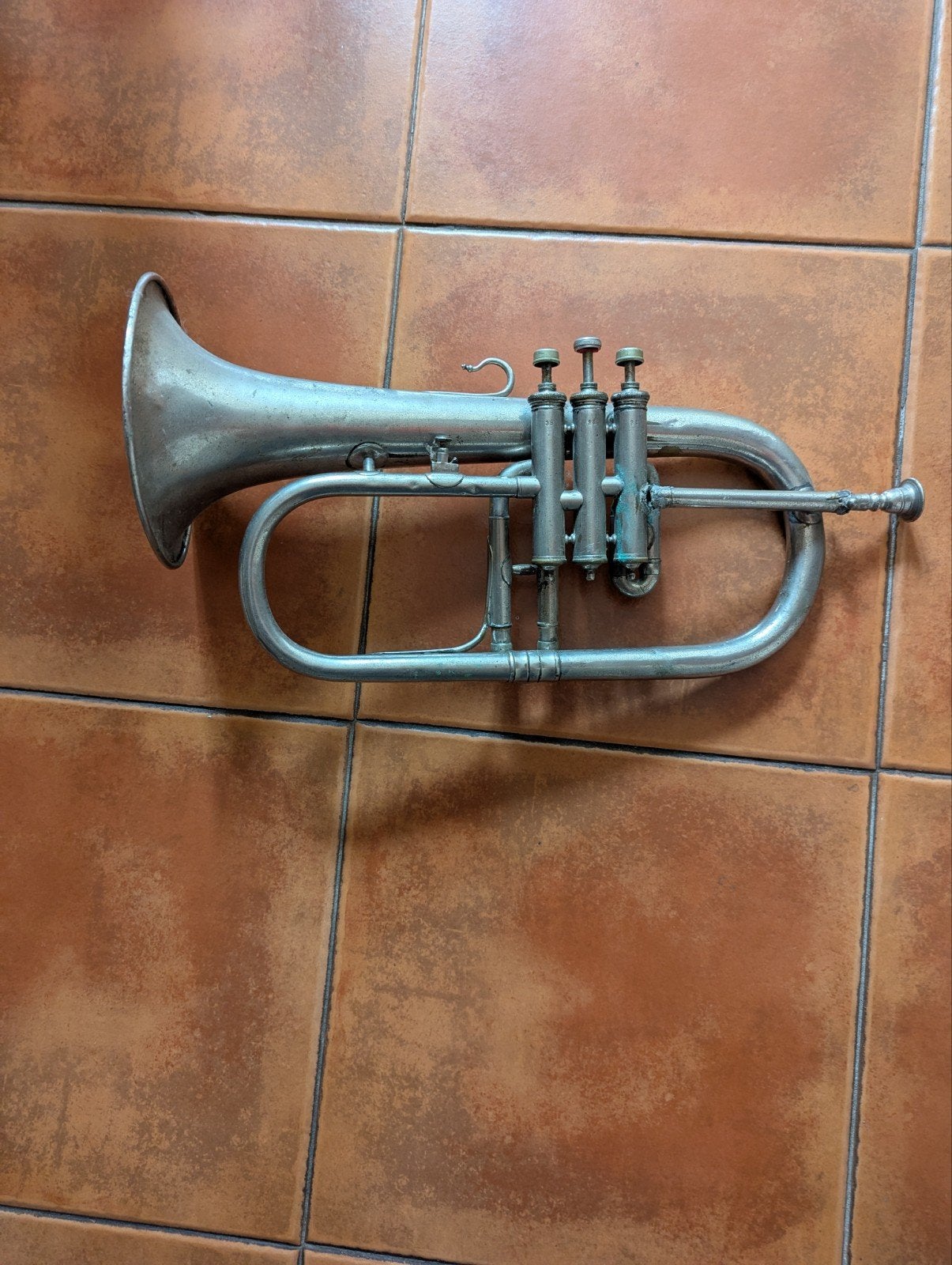 Vintage Bugel - Gebruikt maar functioneel, Muziek en Instrumenten, Blaasinstrumenten | Trompetten, Ophalen, Gebruikt, Overige typen