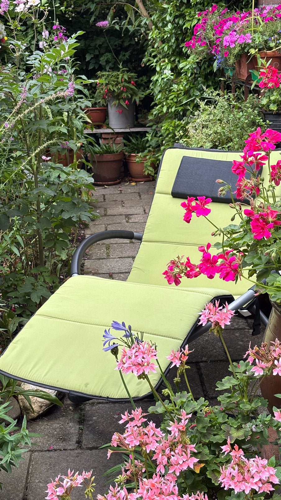 Schommelstoel met bijpassend matras en kussentje., Tuin en Terras, Ophalen, Gebruikt, Metaal, Inklapbaar