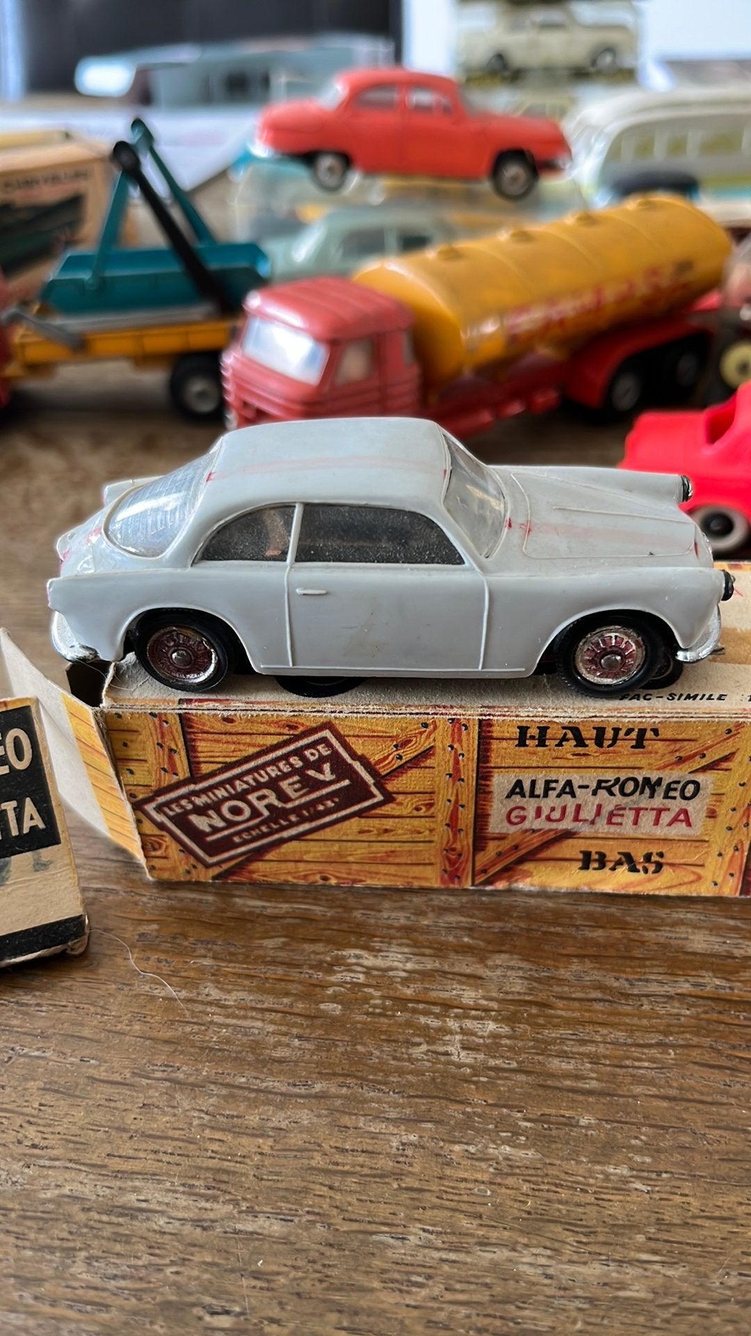 Zeer vroege plastic Norev”Alfa-Romeo Guilietta in ovp”, Antiek en Kunst, Ophalen of Verzenden
