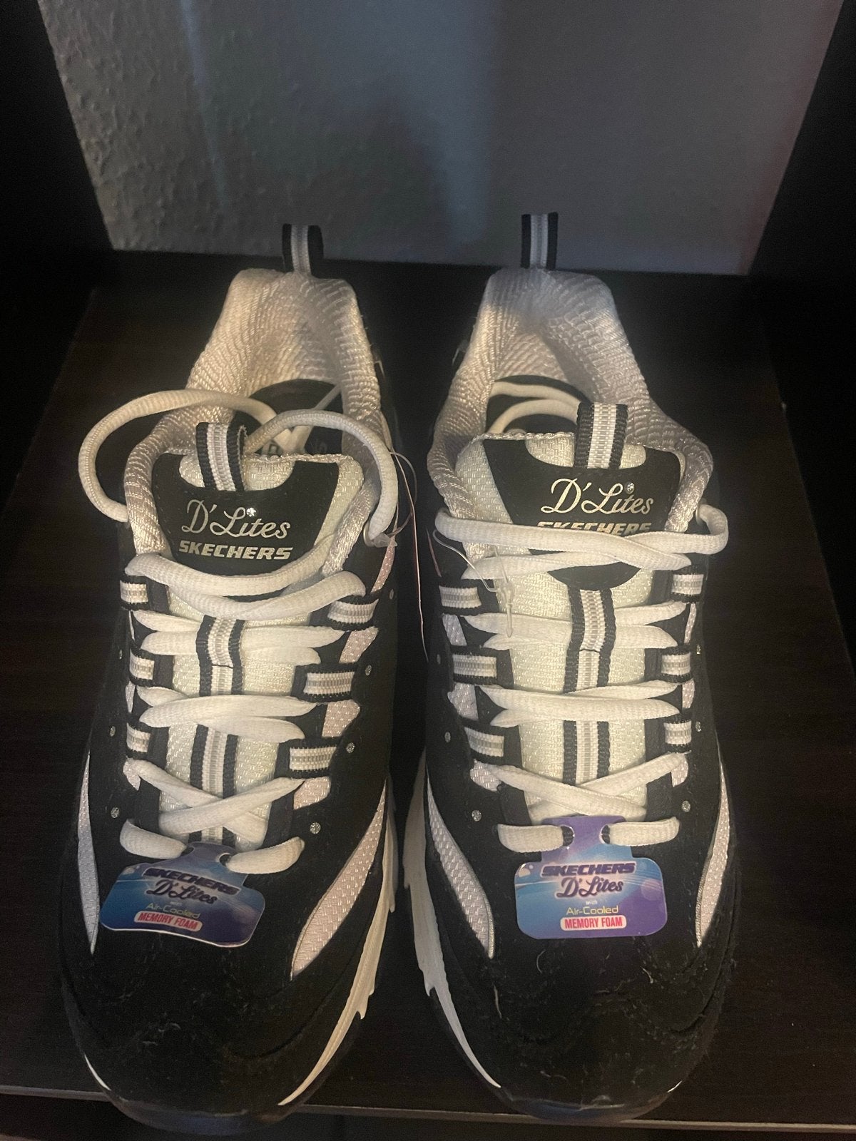 Skechers D'Lites Air-Cooled Memory Foam Sneakers Maat 36, Ophalen of Verzenden, Nieuw, Zwart, Sneakers of Gympen