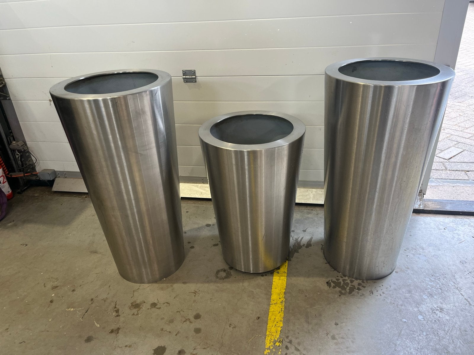 Exclusieve Zware RVS 316 Plantenbakken / Bloempotten, Ophalen, Minder dan 60 cm, Rond, Zo goed als nieuw
