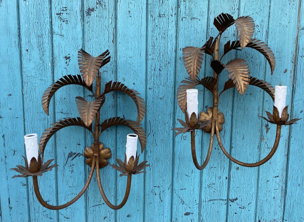 2 dezelfde metalen / doré wandlampen met palmboom motieve., Ophalen, Zo goed als nieuw