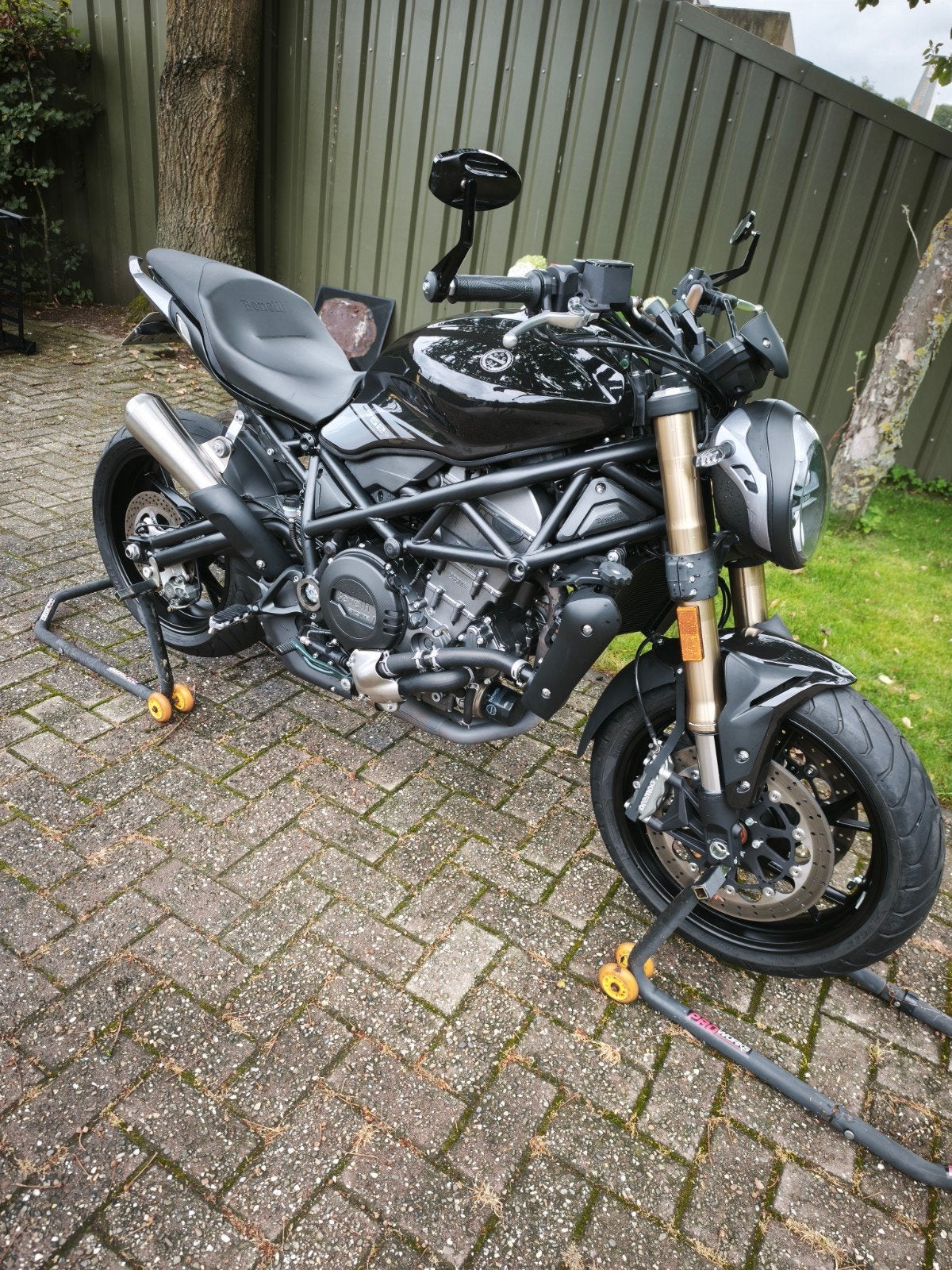 Benelli 752S uit 2020 - Zo goed als nieuw, lage km-stand, Motoren, Motoren | Benelli, 2 cilinders, Occasion, Motorrijbewijs A