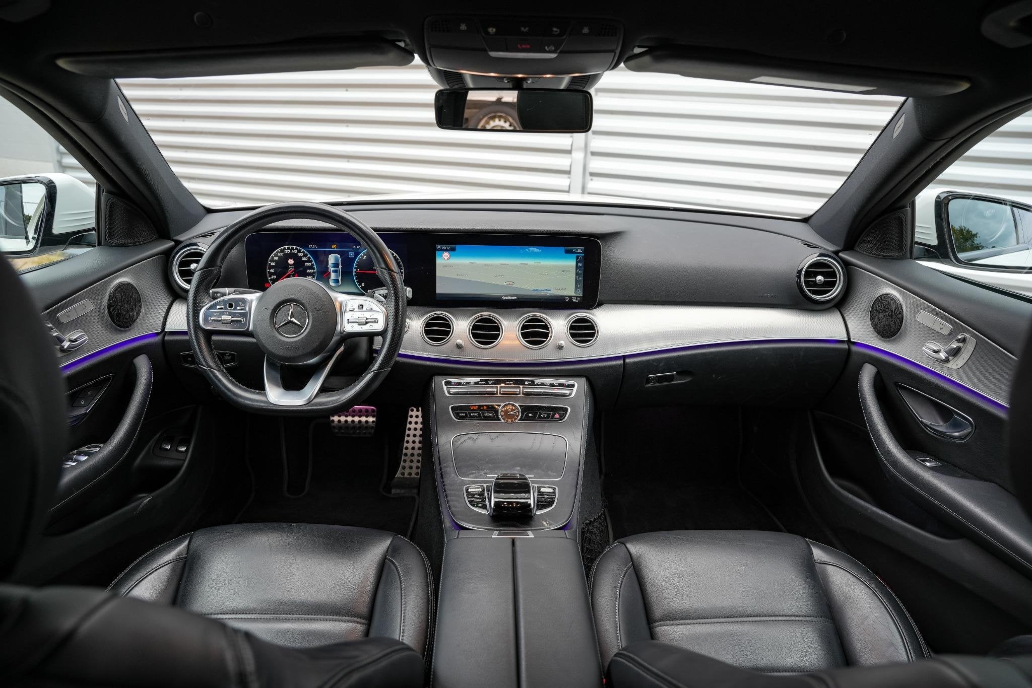 Mercedes-Benz E-klasse 300 d Sport Edition AMG WideScreen Ad, Auto's, Automaat, Achterwielaandrijving, Gebruikt, Wit