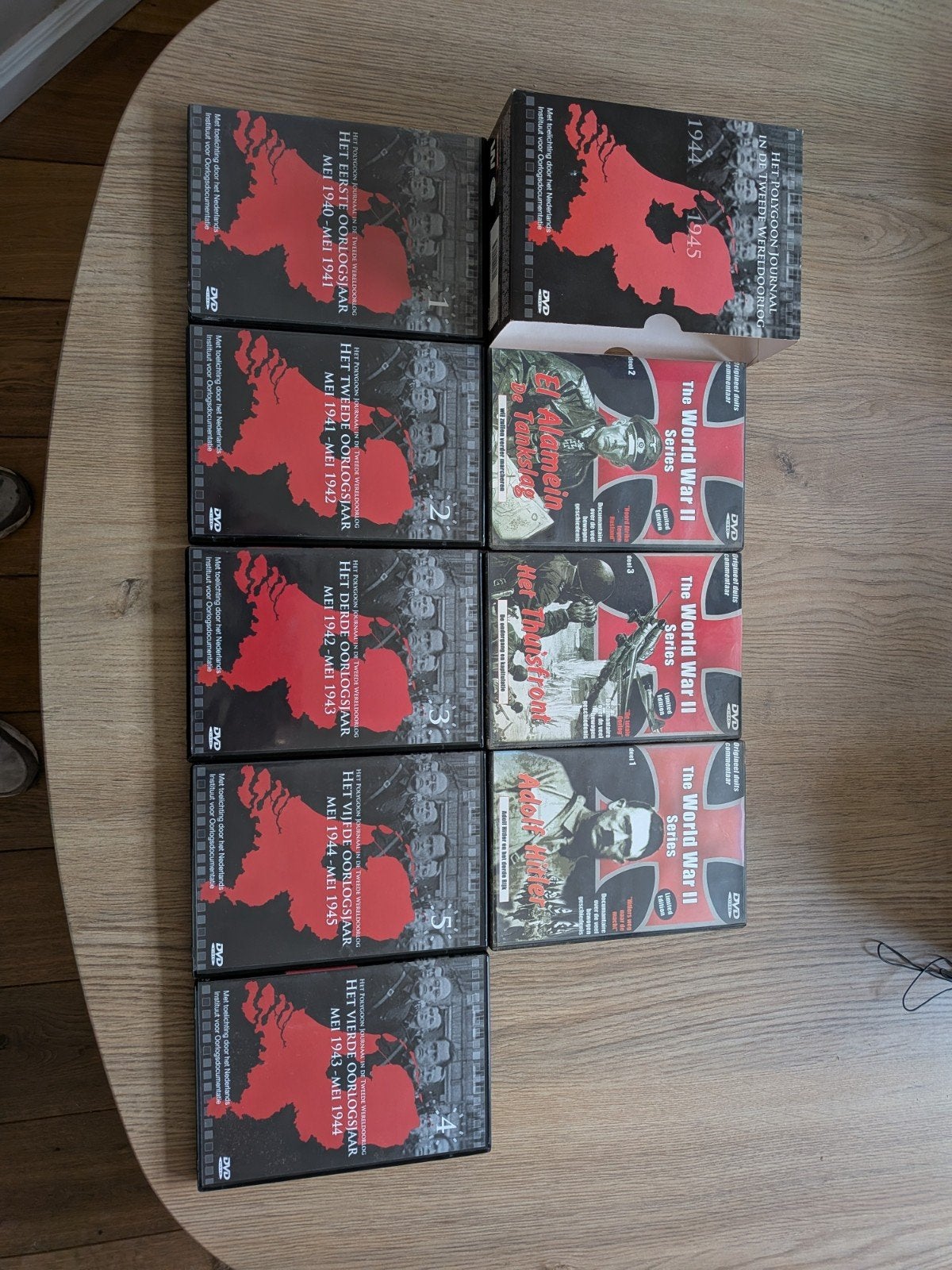 Tweede Wereldoorlog dvd's 8 stuks

Complete serie 5
Het poly, Ophalen, Zo goed als nieuw, Oorlog of Misdaad