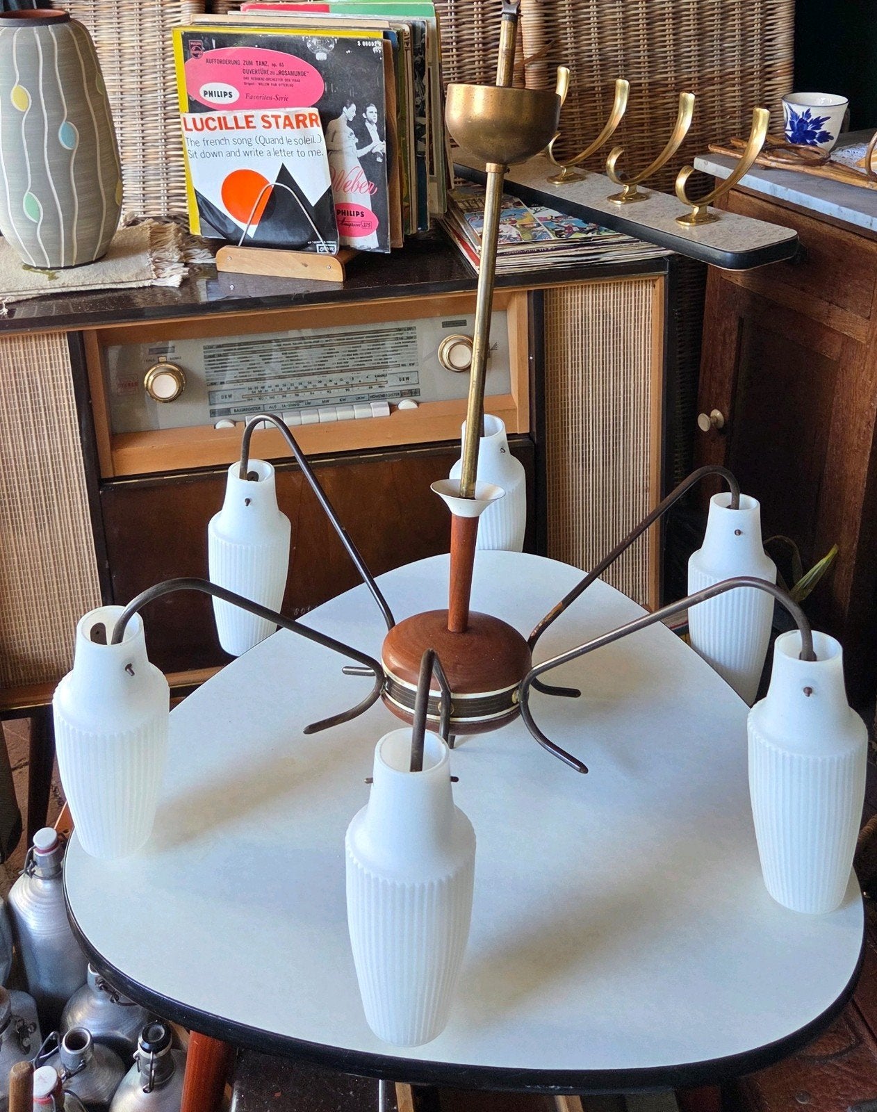 Vintage Mid-century Kroonluchter met 6 Melkglas Kappen, Ophalen