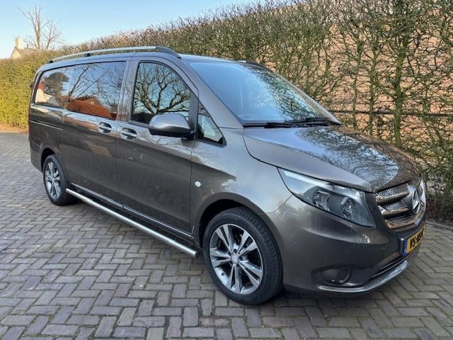 Mercedes-Benz 114 CDI Vito 2.1 CDI L2 100KW 2015 Automaat, Auto's, Automaat, Euro 5, Zwart, Bruin