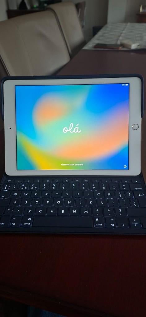 iPad Pro 9,7 inch met Create keyboard cover, Computers en Software, 10 inch, Rose Goud, Gebruikt, Apple iPad