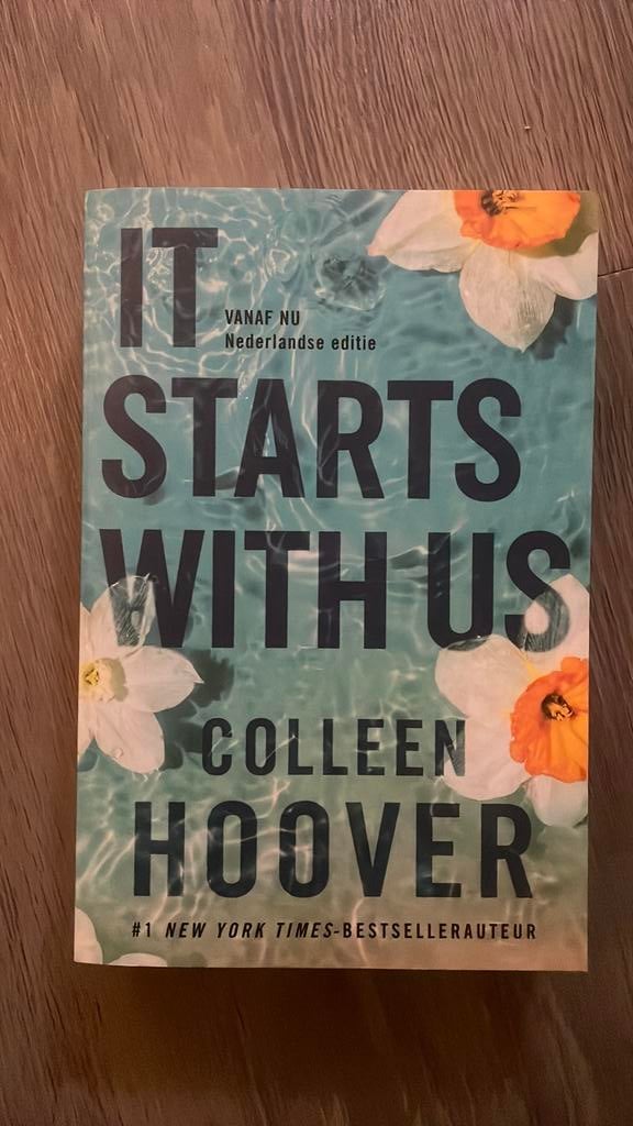 Colleen Hoover - It Starts With Us, Colleen Hoover, Ophalen of Verzenden, Zo goed als nieuw