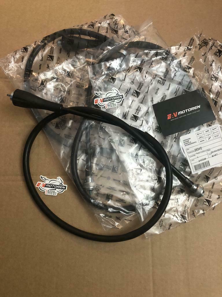 Originele km-teller kabel Gilera Runner 125 180 2 takt nieuw, Ophalen of Verzenden