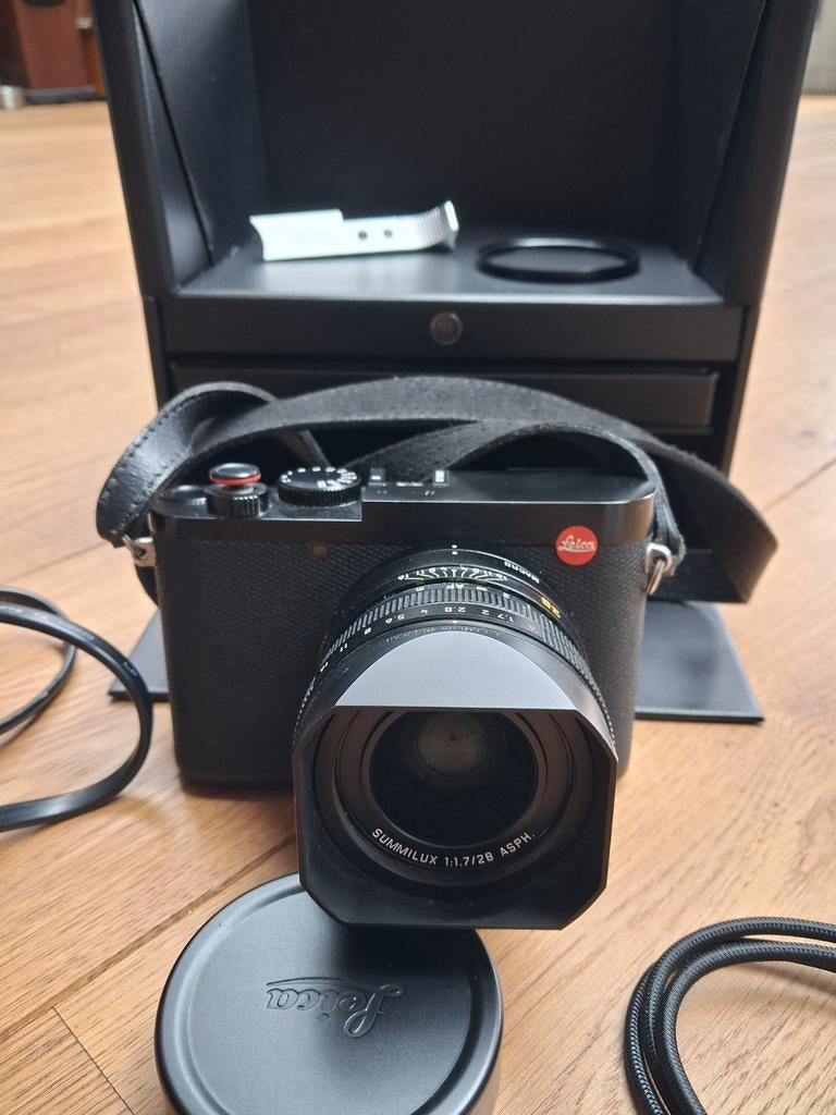 Leica Q3 + Oplader Inc thumbgrip en UV filter ringhouder, Compact, Ophalen of Verzenden, Zo goed als nieuw, 61 Megapixel
