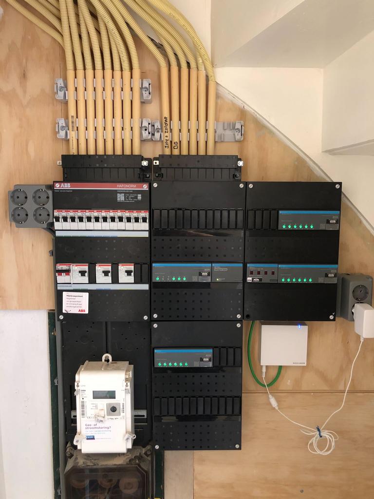 Betrouwbare/gecertificeerde elektricien Almere en omstreken, Diensten en Vakmensen, Elektriciens, 24-uursservice