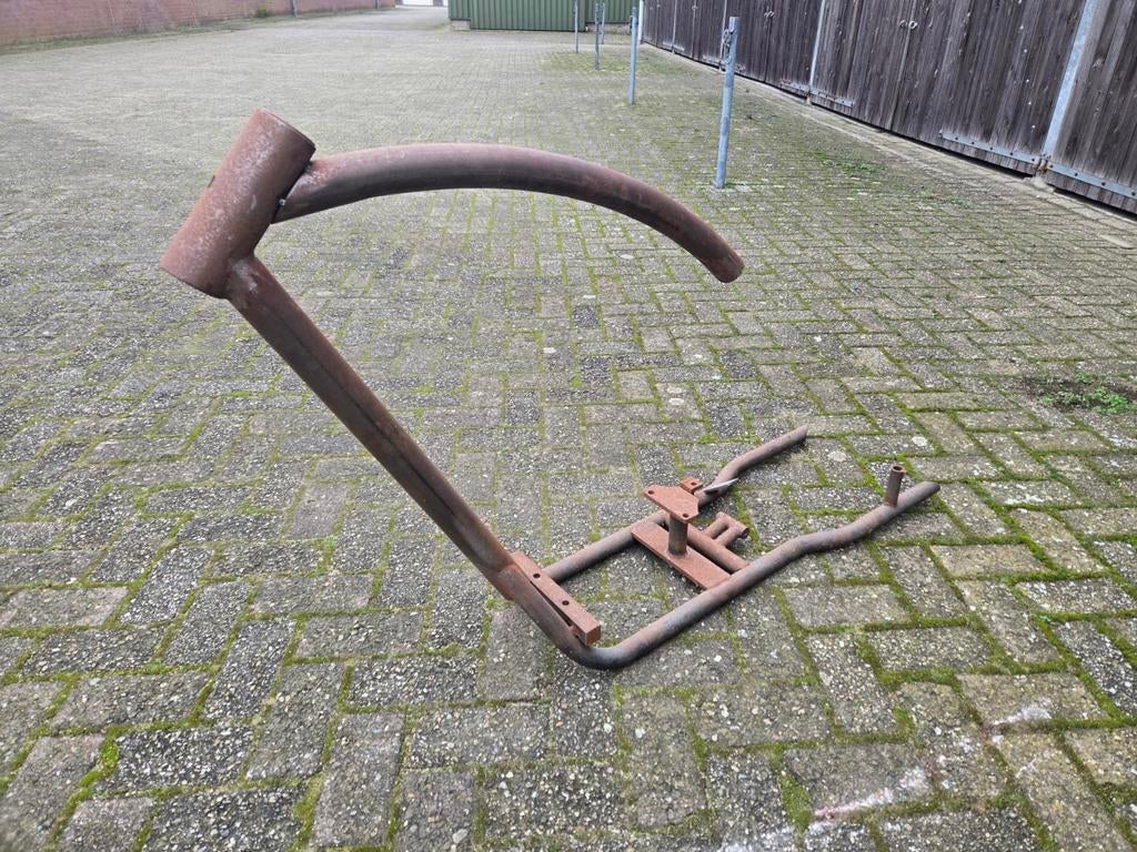 Frame nog af te maken big tube, Motoren, Ophalen, Nieuw