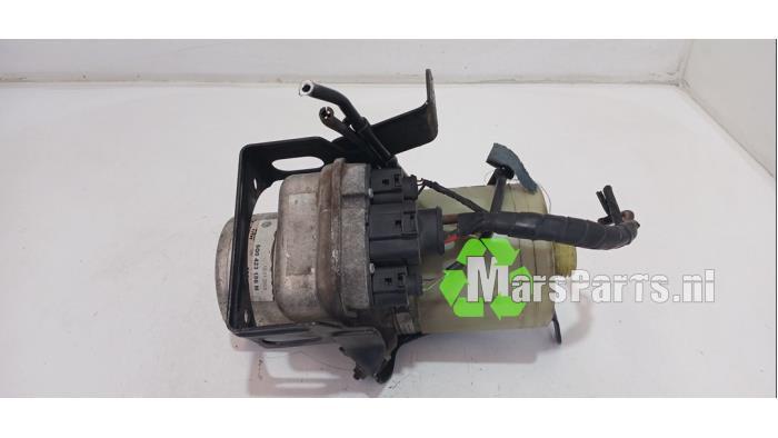 Stuurbekrachtiging Pomp van een Volkswagen Polo
