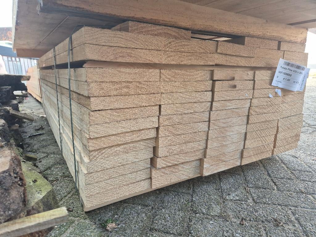 Grenen / Radiata pine balken diverse, Doe-het-zelf en Verbouw, Hout en Planken, Ophalen, Grenen, Nieuw, 200 tot 250 cm