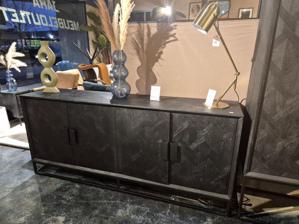 Dressoir Newcastle 195 cm | Black | Nu Extra Voordelig!, Huis en Inrichting, Kasten | Dressoirs, Overige houtsoorten, Met deur(en)