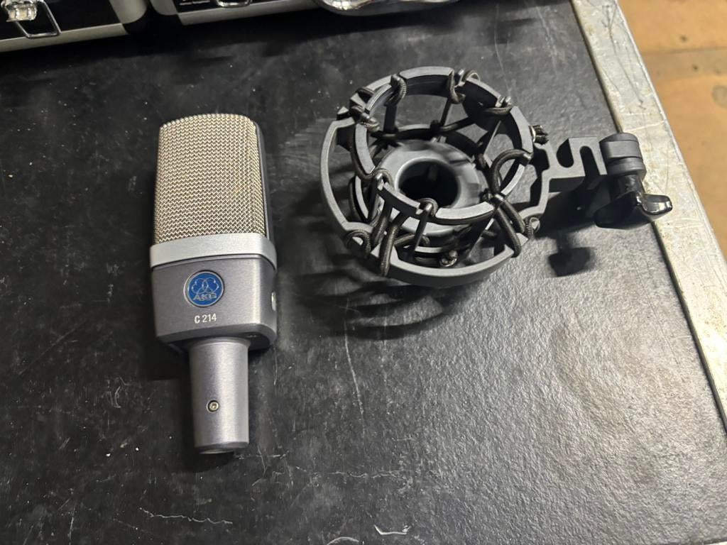 3x Akg C214 grootmembraan condensator microfoon, Muziek en Instrumenten, Ophalen of Verzenden, Zo goed als nieuw