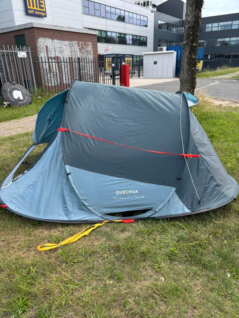 3&2 Persoons Tent merk Quechua UITVERKOOP, Caravans en Kamperen, Tenten, Zo goed als nieuw, Ophalen