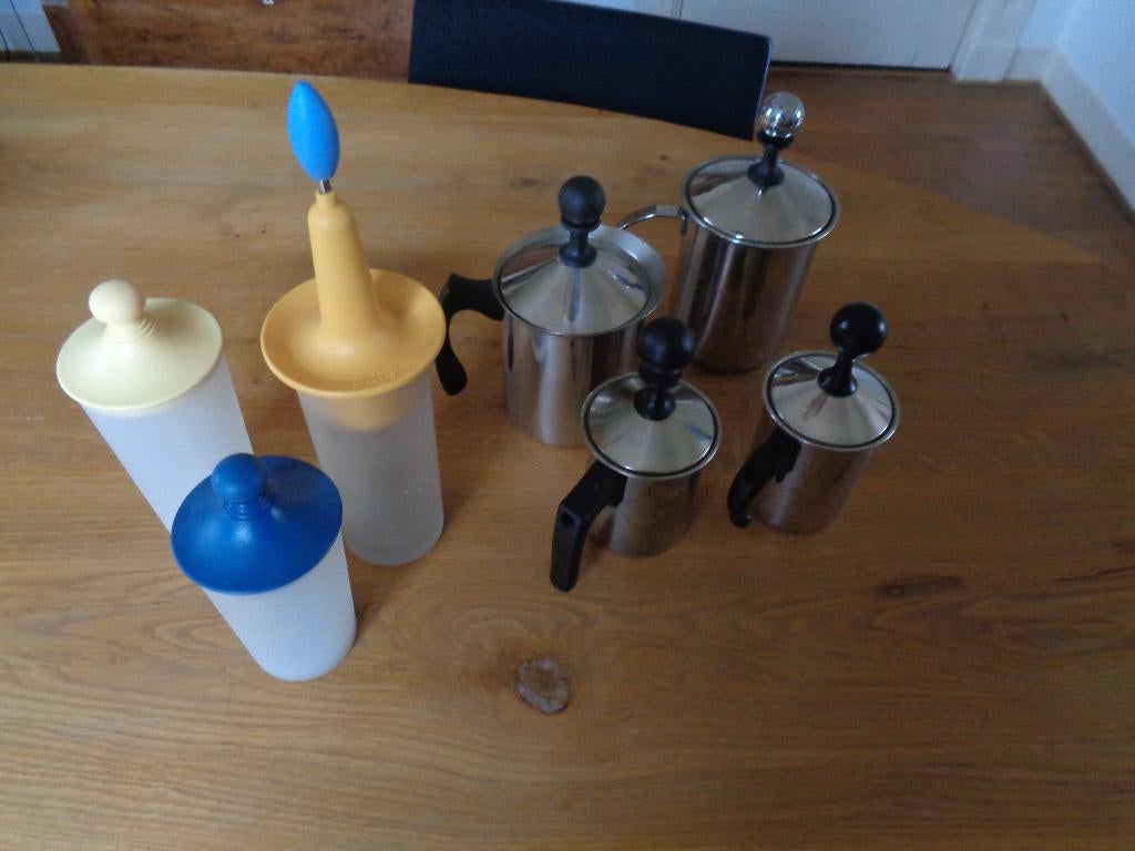 FRABOSK kunststof/metalen melkopschuimer: 450 ml,250ml, Ophalen of Verzenden, Zo goed als nieuw, Handmatige melkopschuimer