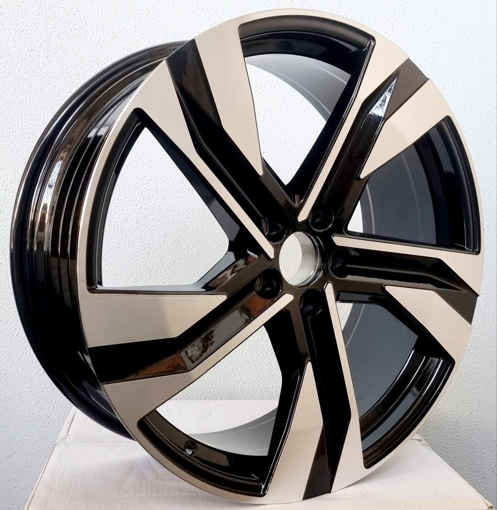 Foto 2 van 20" velgen R Line Look 5x108 nieuw past Volvo Ford Jaguar