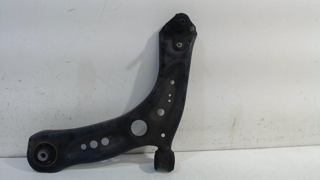 Draagarm links voor Seat Leon, Auto-onderdelen, Onderdelen@venauto.nl, Van der Ven Autorecycling B.V., Gebruikt, Ettenseweg 76, 4706 PB Roosendaal, The Netherlands